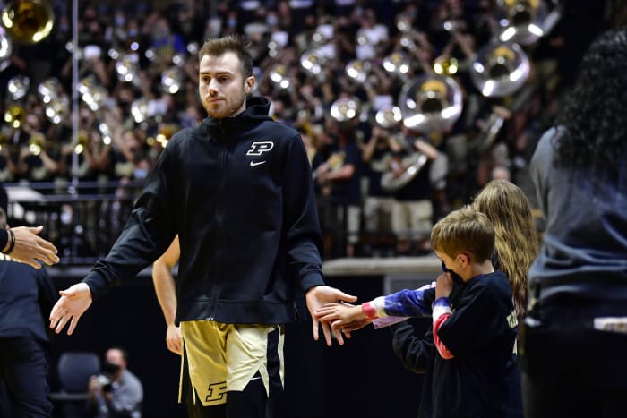 Sasha Stefanovic warmups